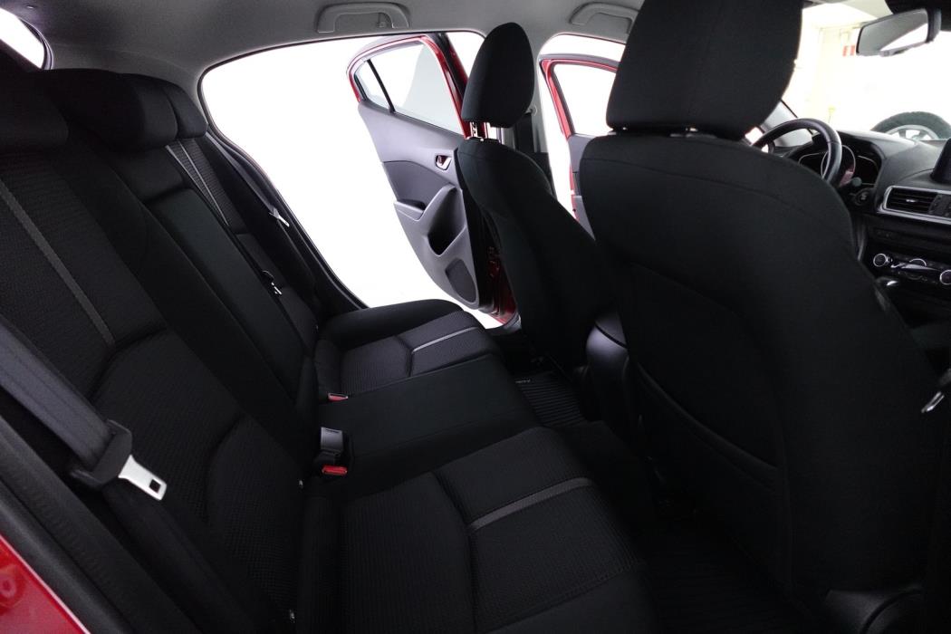MAZDA 3 2018