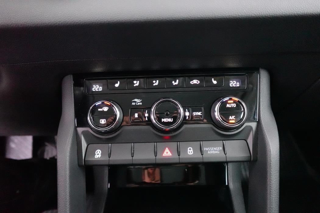 SKODA Karoq 2023