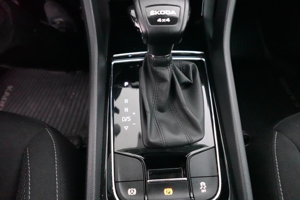 SKODA Karoq 2023