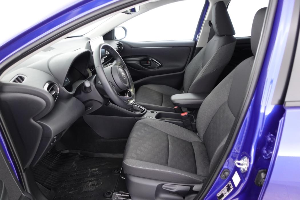 TOYOTA Yaris 2024