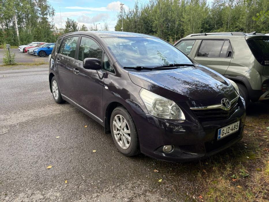 TOYOTA Verso 2011