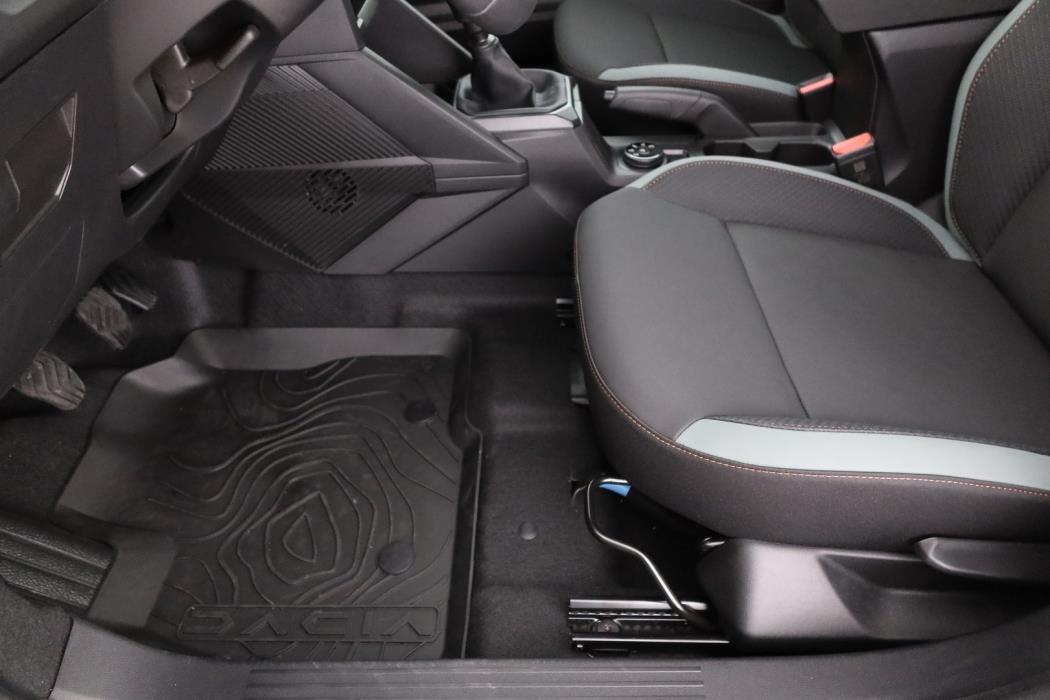 DACIA Duster 2025