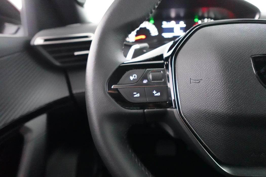 PEUGEOT 2008 2024