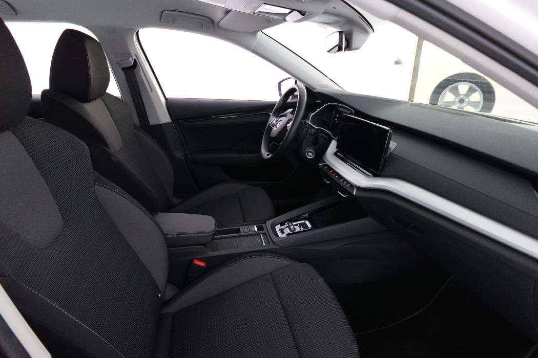 SKODA OCTAVIA 2025
