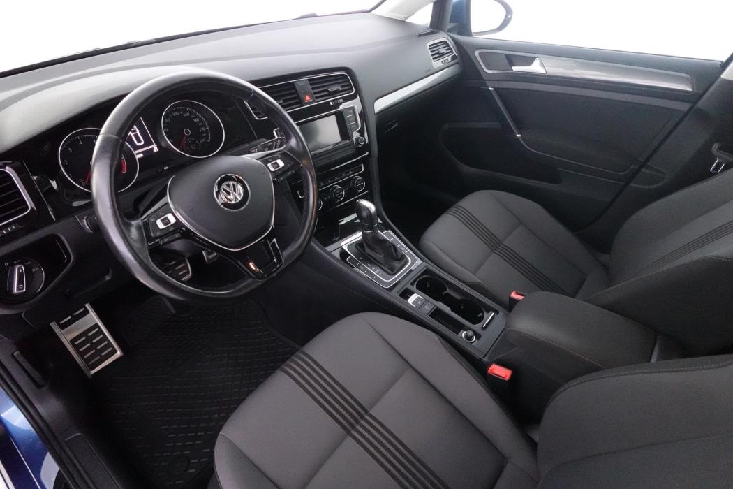 VOLKSWAGEN Golf 2017