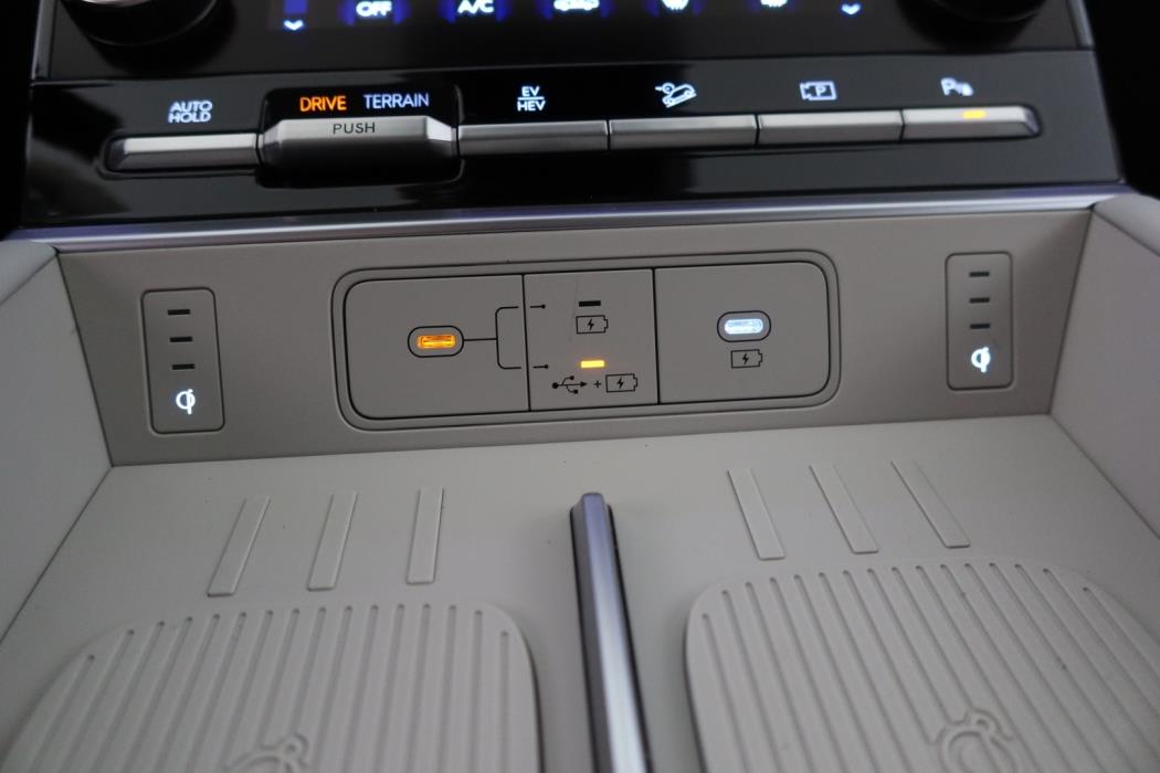 HYUNDAI Santa Fe 2026