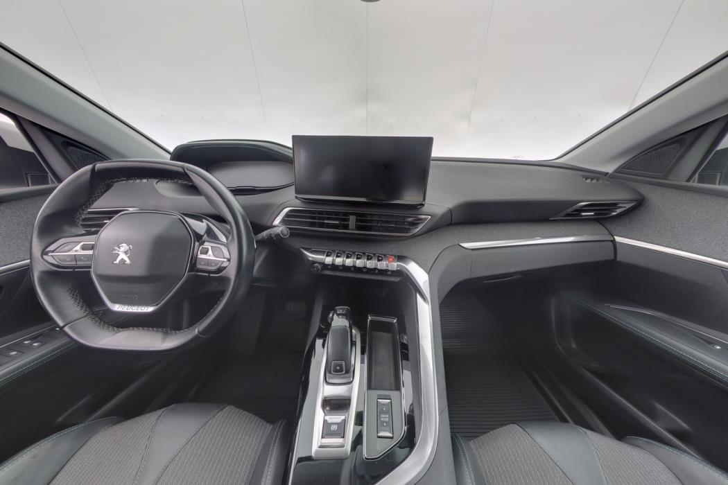 PEUGEOT 3008 2021