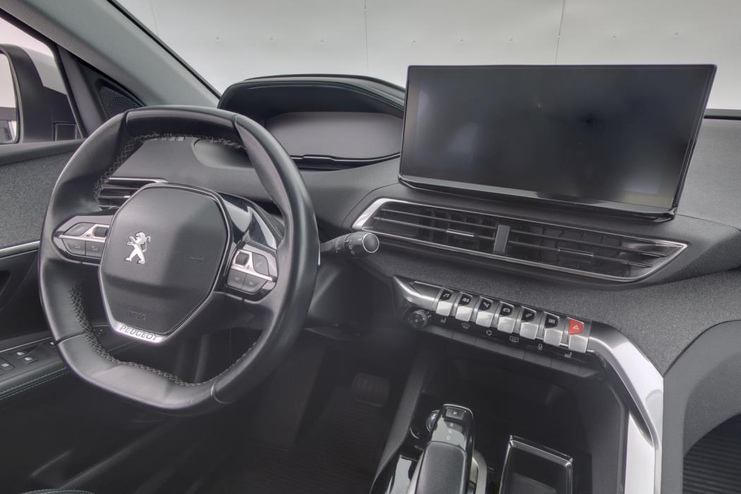 PEUGEOT 3008 2021