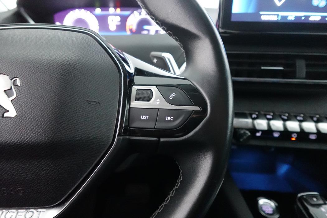 PEUGEOT 3008 2021