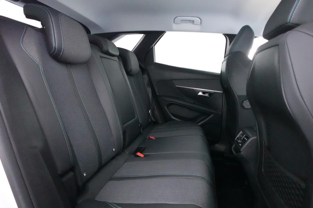 PEUGEOT 3008 2021