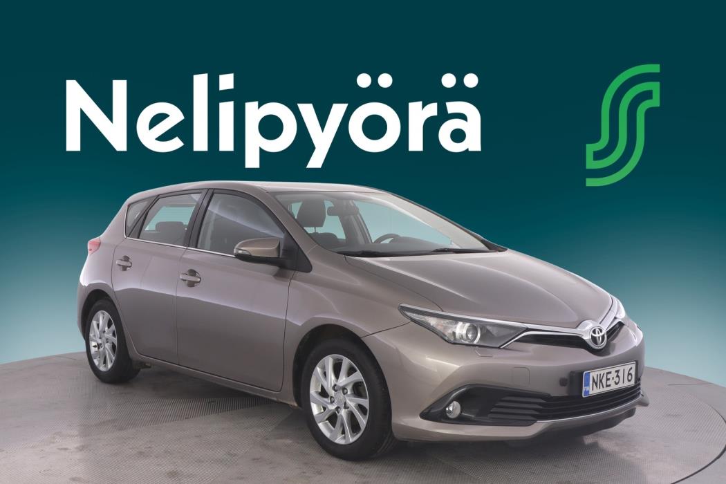 TOYOTA Auris 2016