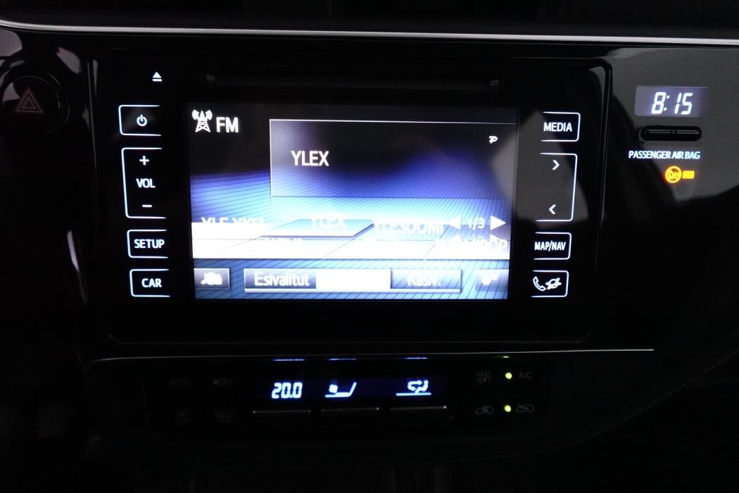 TOYOTA Auris 2016