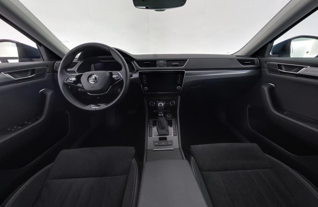 SKODA Superb 2024