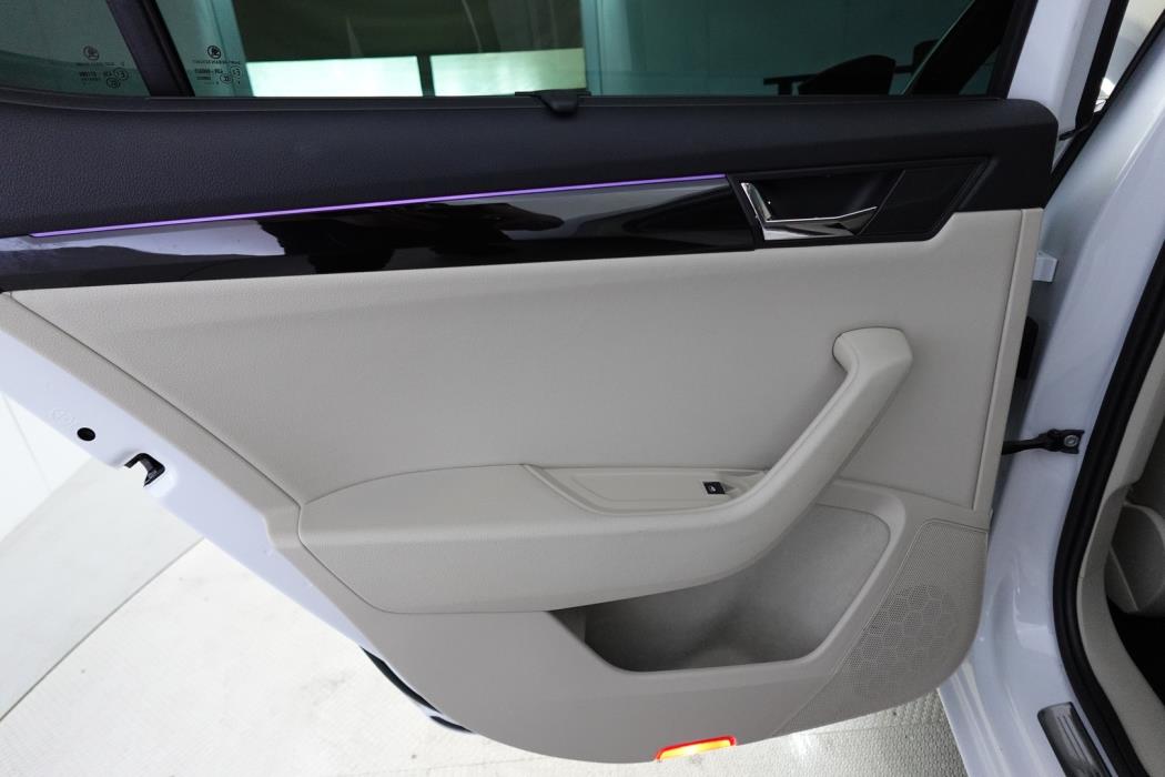 SKODA SUPERB 2018