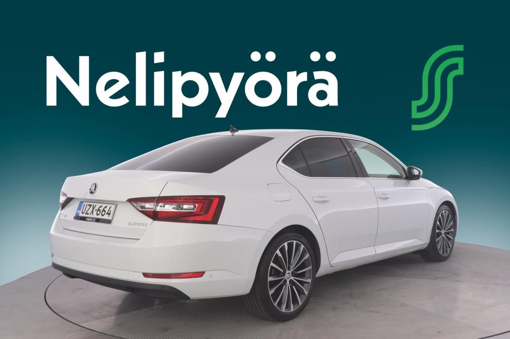 SKODA SUPERB 2018