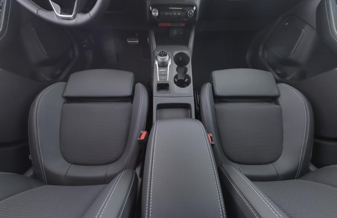 FORD KUGA 2026