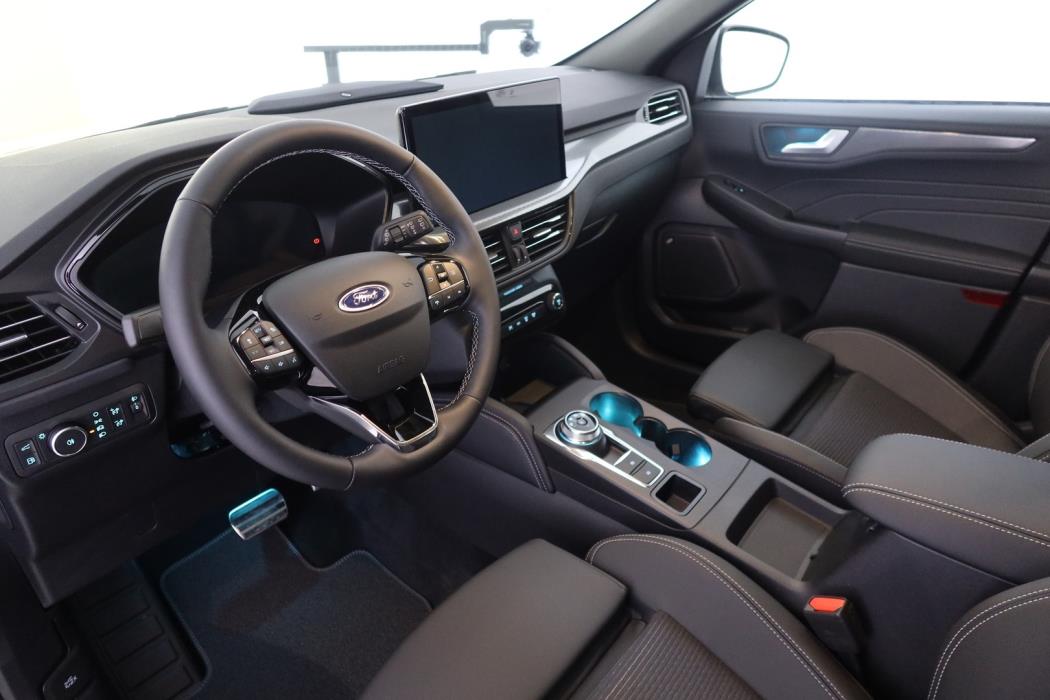 FORD KUGA 2026