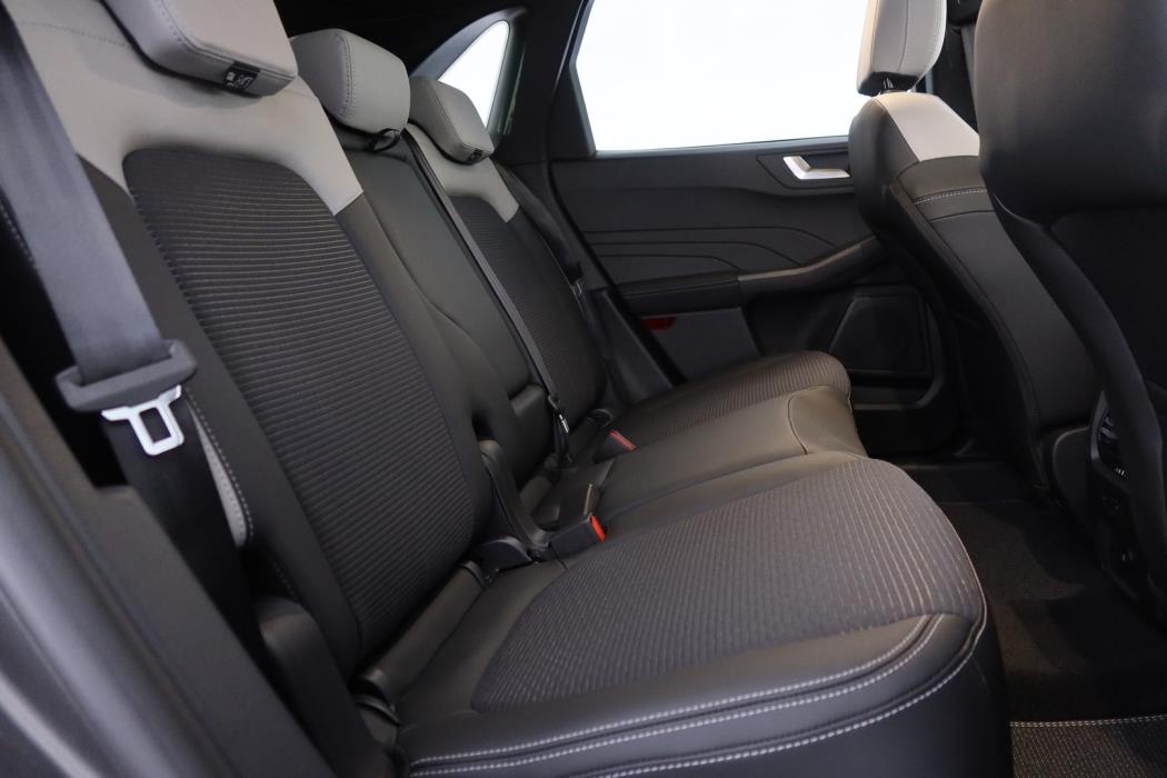 FORD KUGA 2026