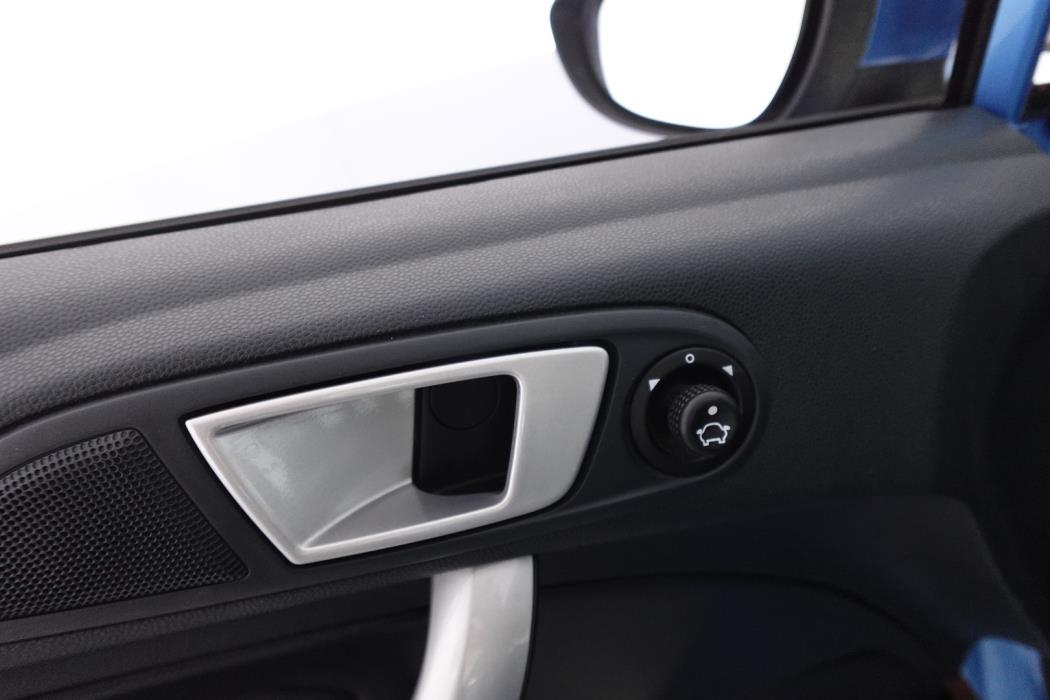 FORD Fiesta 2012