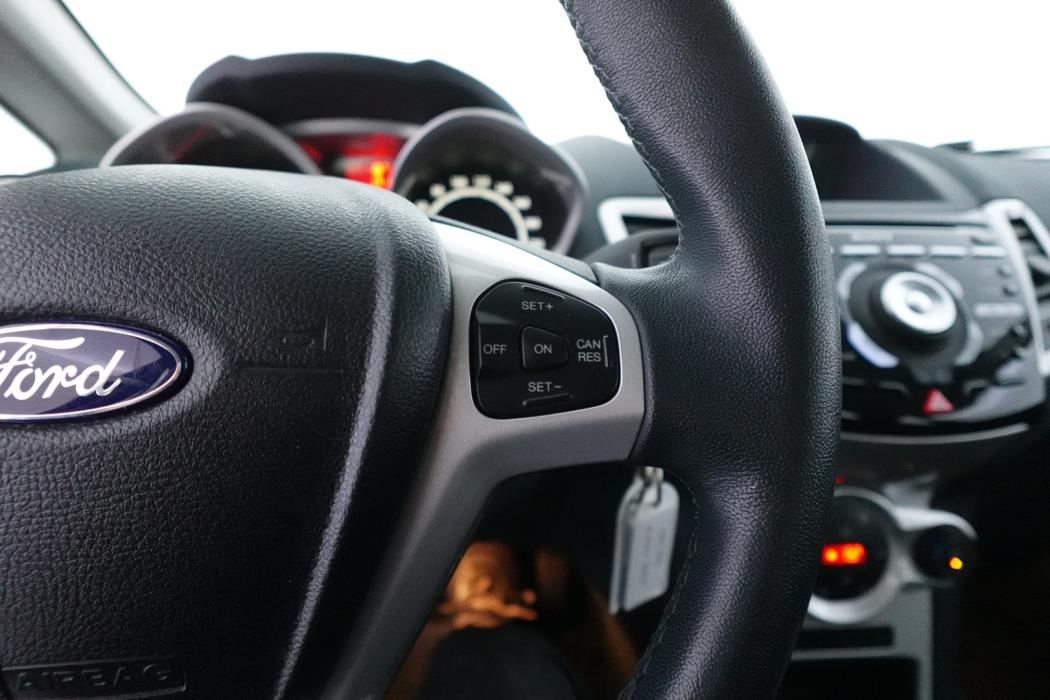 FORD Fiesta 2012