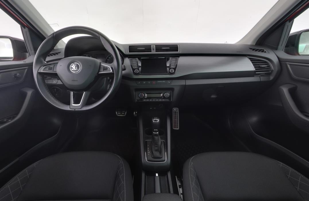 SKODA Fabia 2015