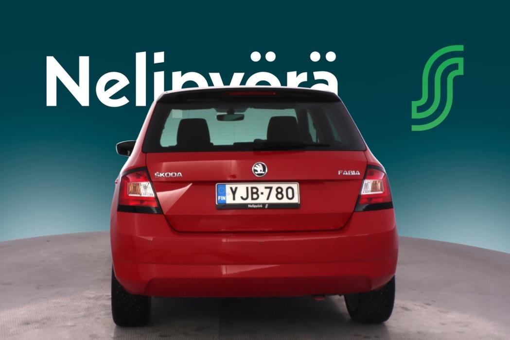 SKODA Fabia 2015