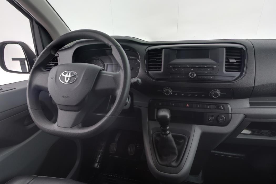 TOYOTA Proace 2018