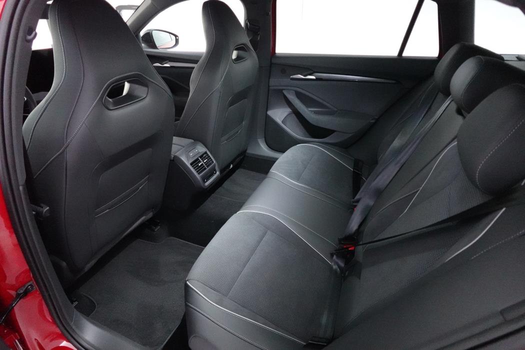 SKODA SUPERB 2026
