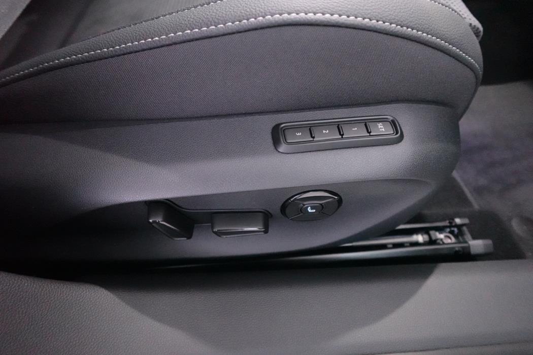 SKODA SUPERB 2026