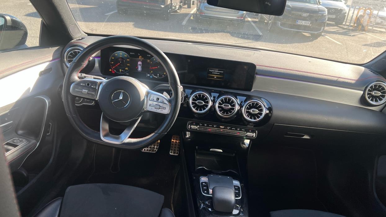 MERCEDES-BENZ CLA 2020