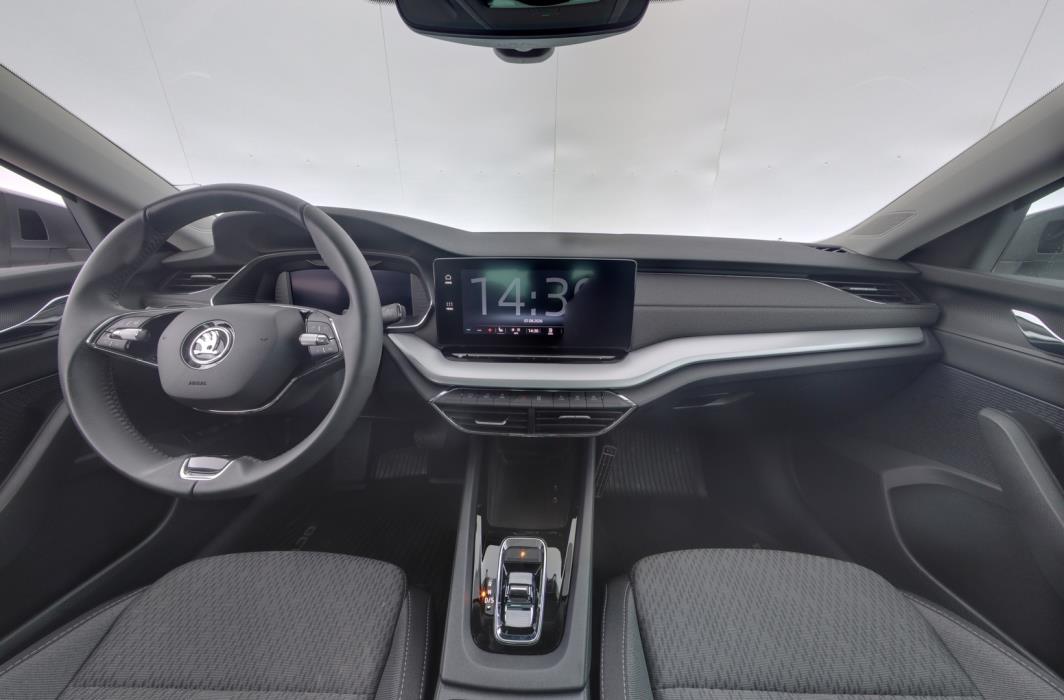 SKODA OCTAVIA 2023