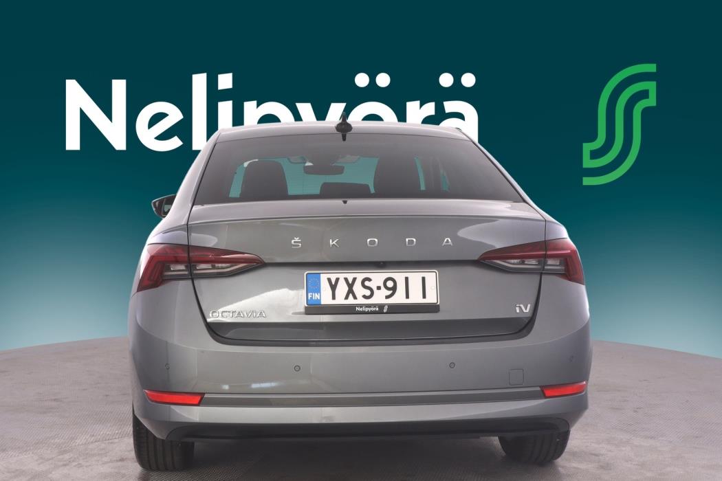 SKODA OCTAVIA 2023