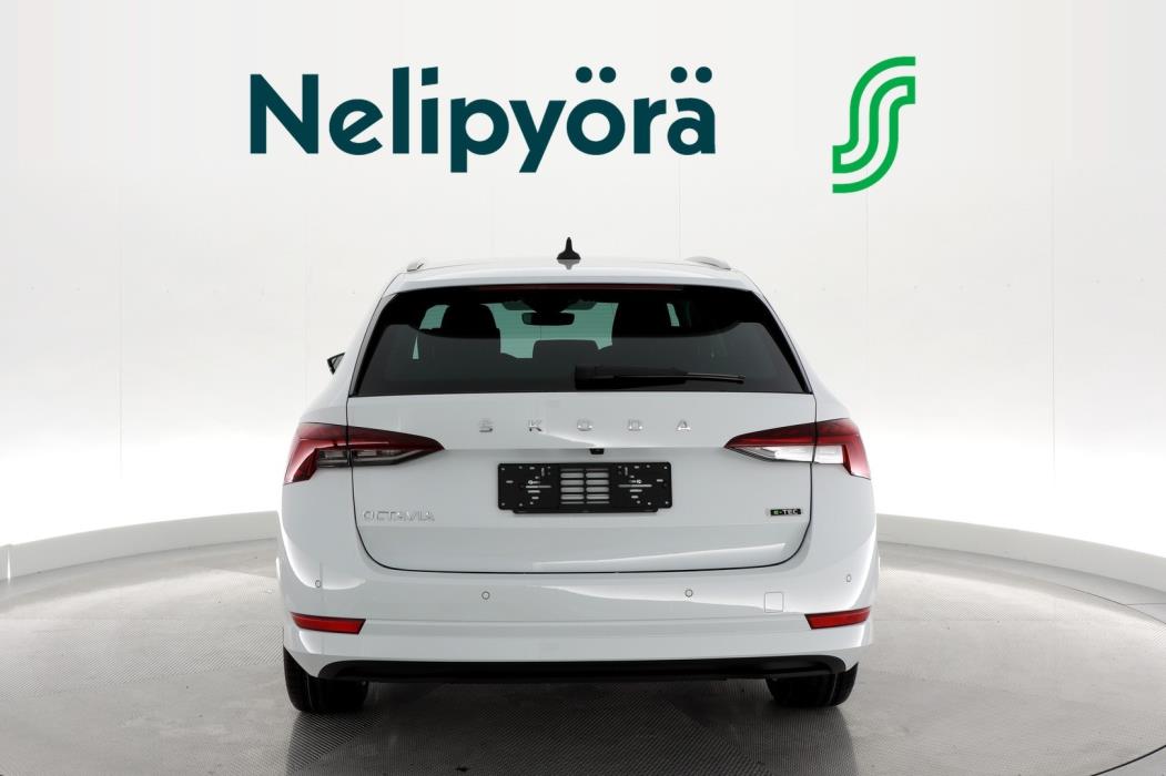 SKODA OCTAVIA 2024