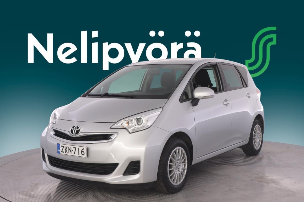 TOYOTA Verso-S 2015