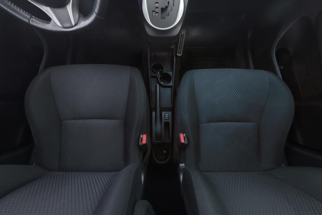 TOYOTA Verso-S 2015