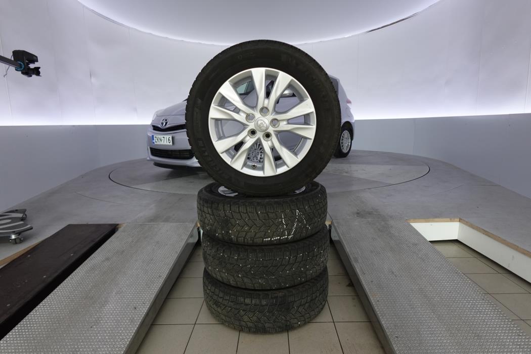 TOYOTA Verso-S 2015