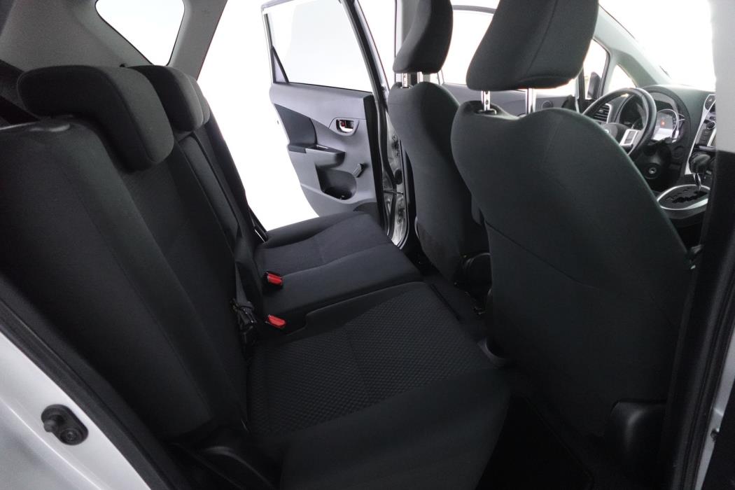 TOYOTA Verso-S 2015