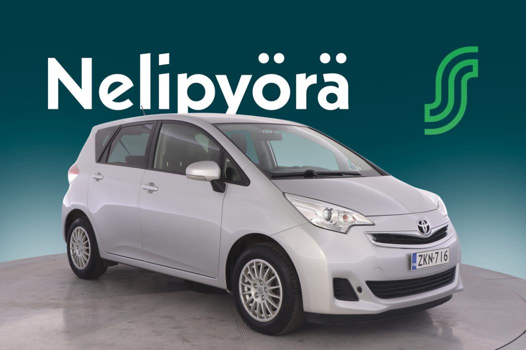 TOYOTA Verso-S 2015