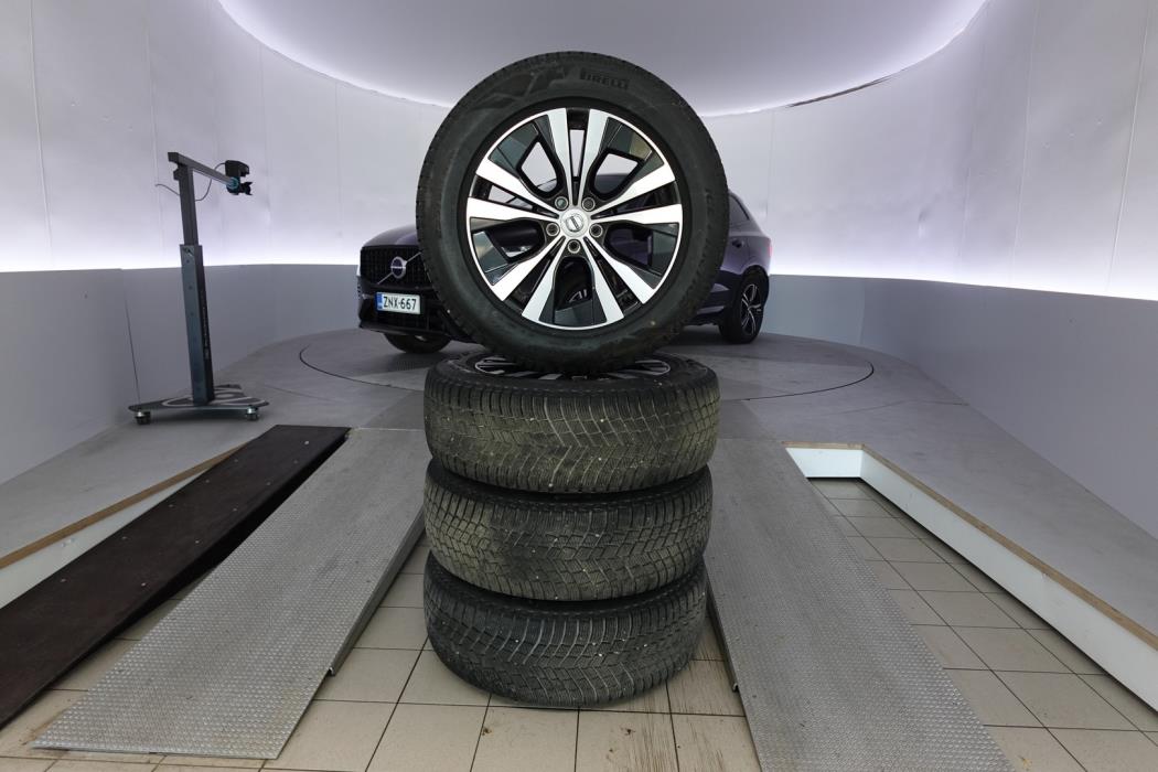 VOLVO XC60 2022