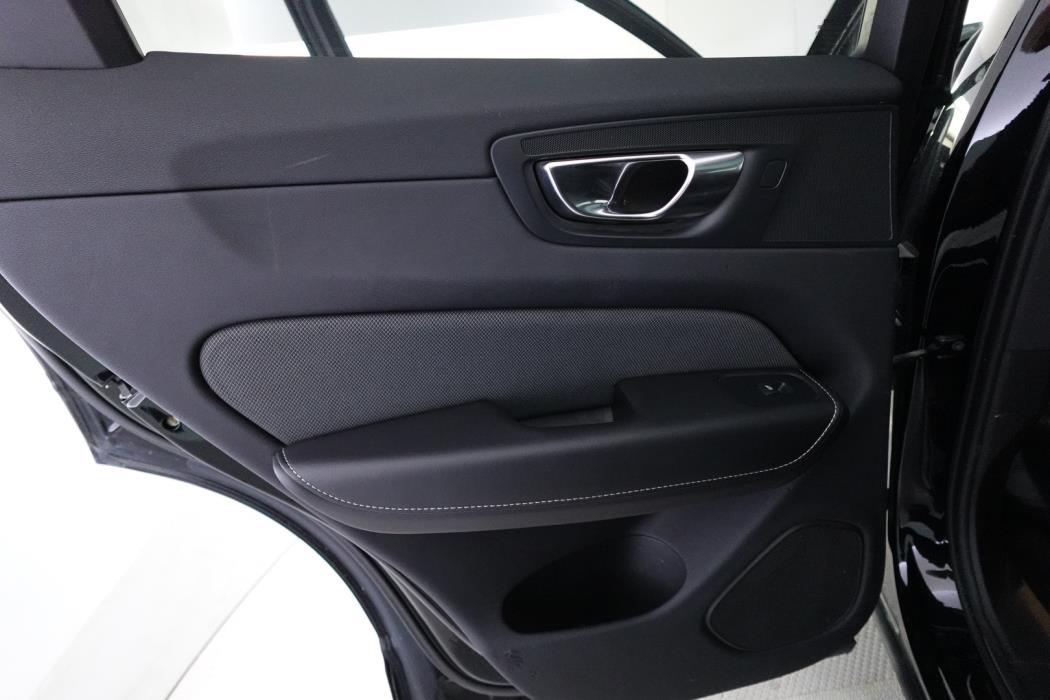 VOLVO XC60 2022