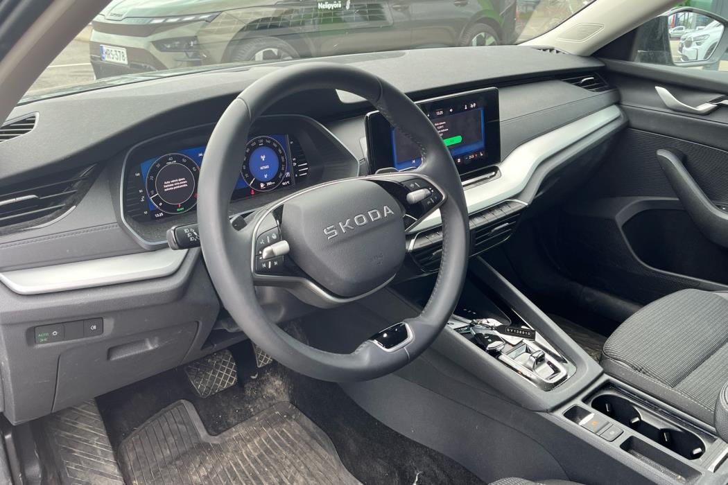 SKODA OCTAVIA 2025