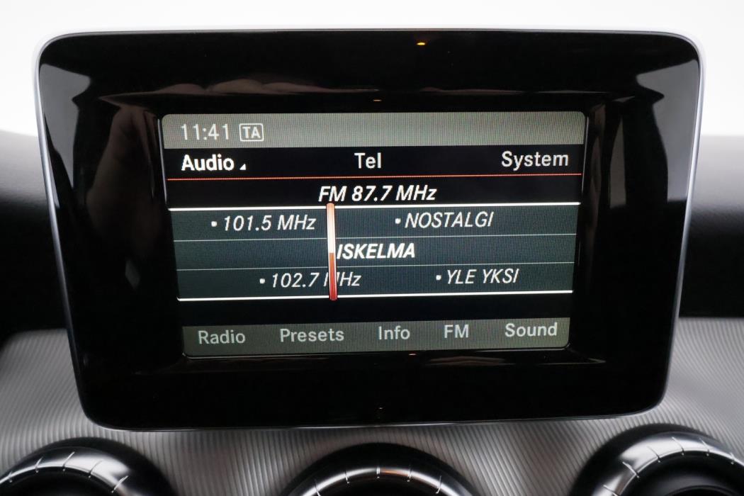 MERCEDES-BENZ CLA 2014