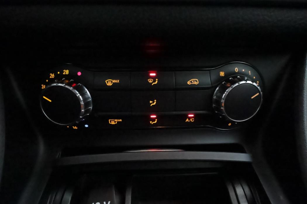 MERCEDES-BENZ CLA 2014