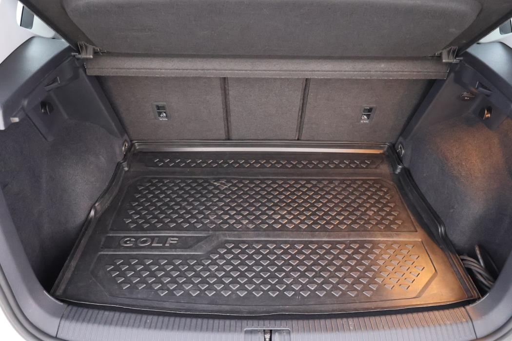 VOLKSWAGEN Golf Sportsvan 2019