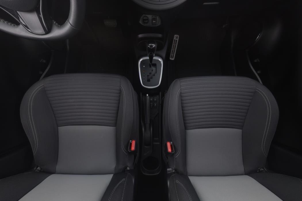 TOYOTA Yaris 2017