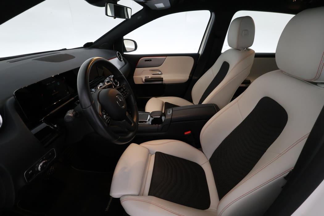 MERCEDES-BENZ B 2019