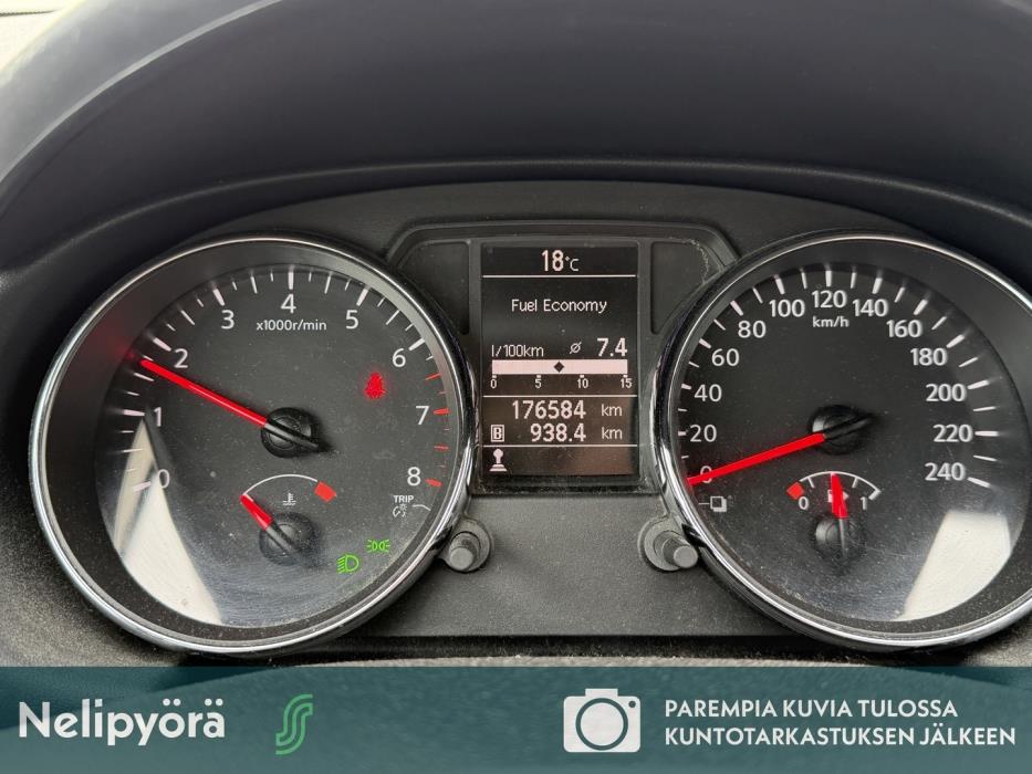 NISSAN Qashqai 2013