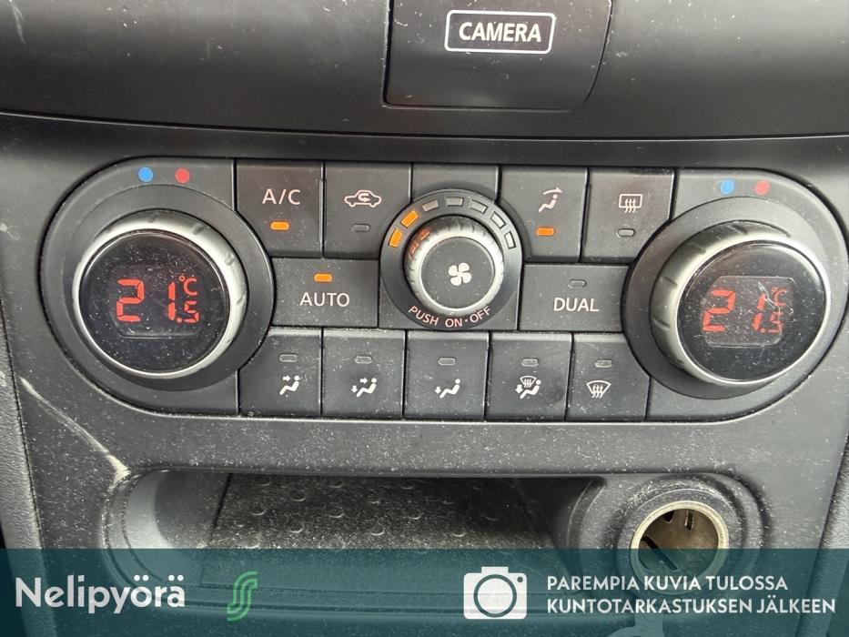 NISSAN Qashqai 2013