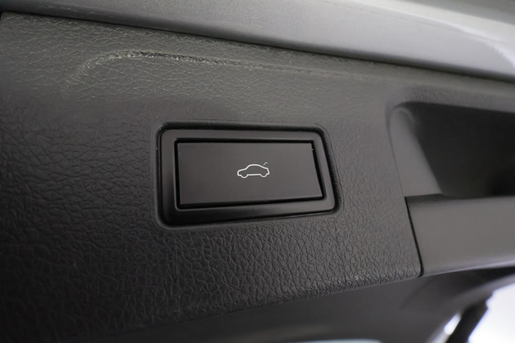 VOLKSWAGEN Passat 2019