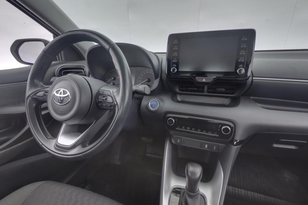 TOYOTA Yaris 2021